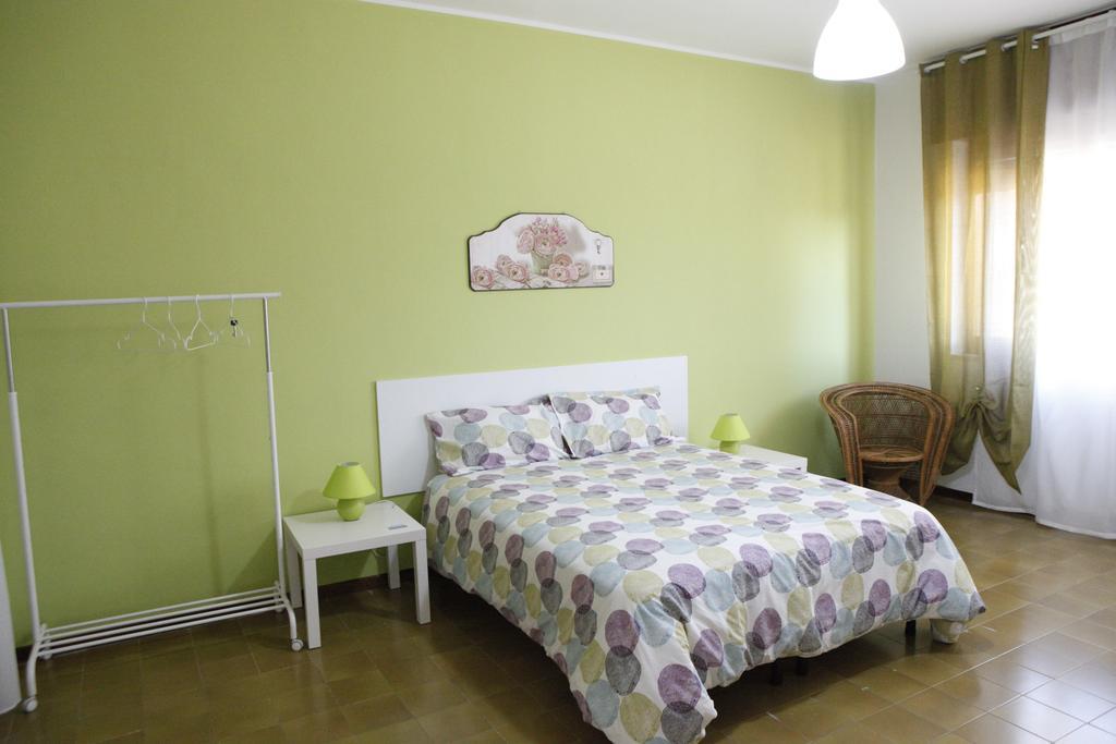 Comeacasatua Bari Habitación foto